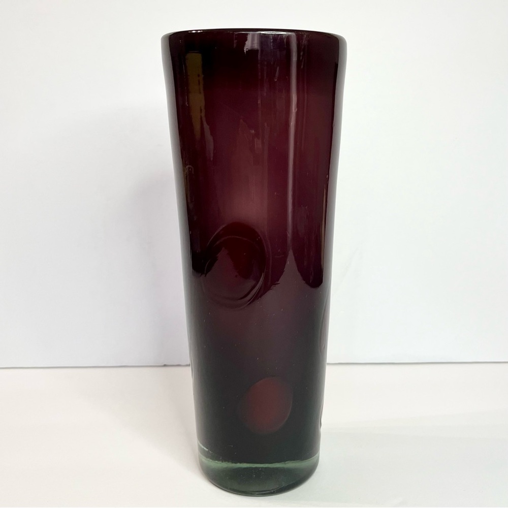 VTG Amethyst Purple Glass Vase 9.75” w Etched Elliptical Shapes & White Interior
